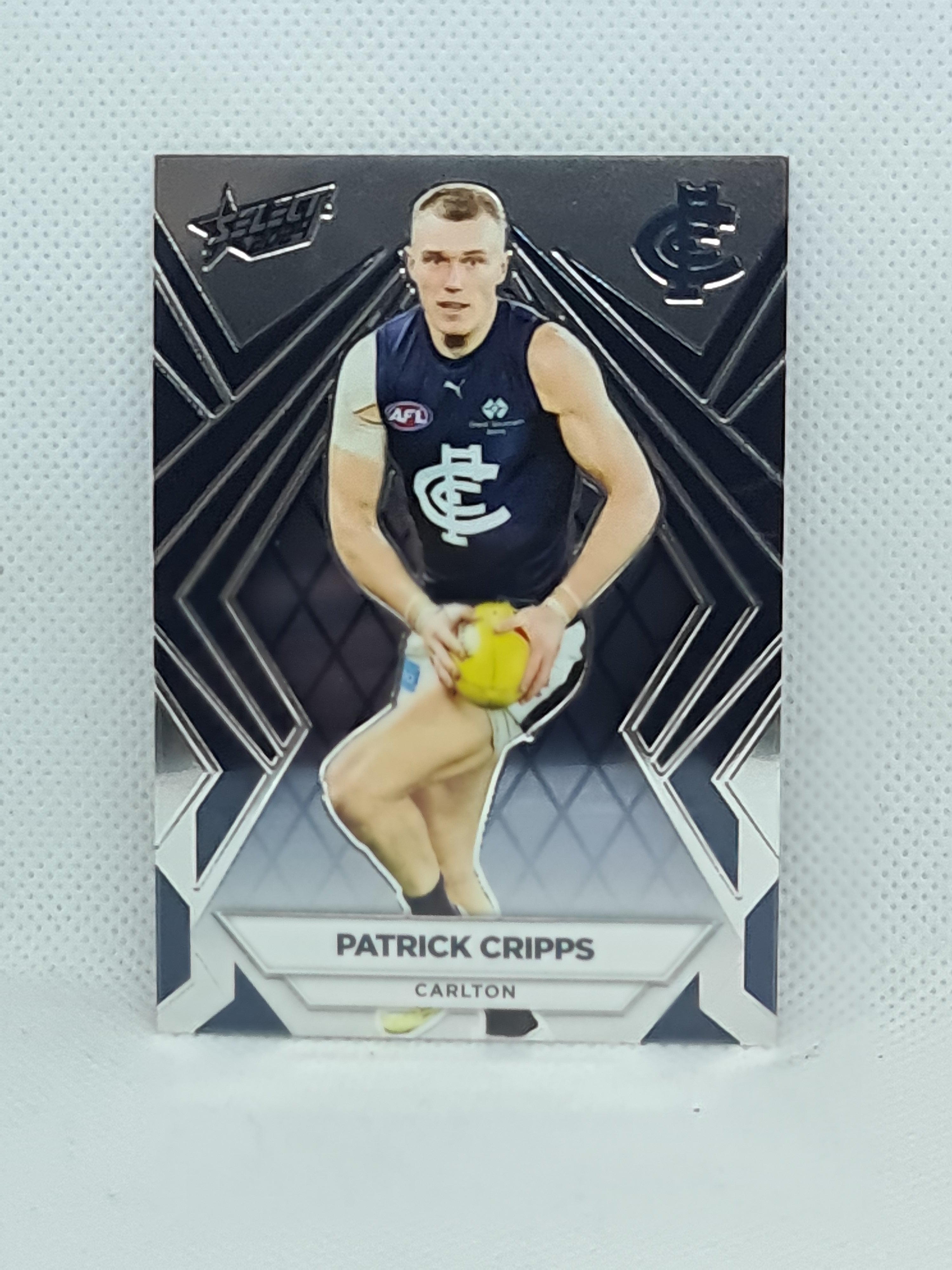2024 Footy Stars - Luminous Base - L23 - P. Cripps