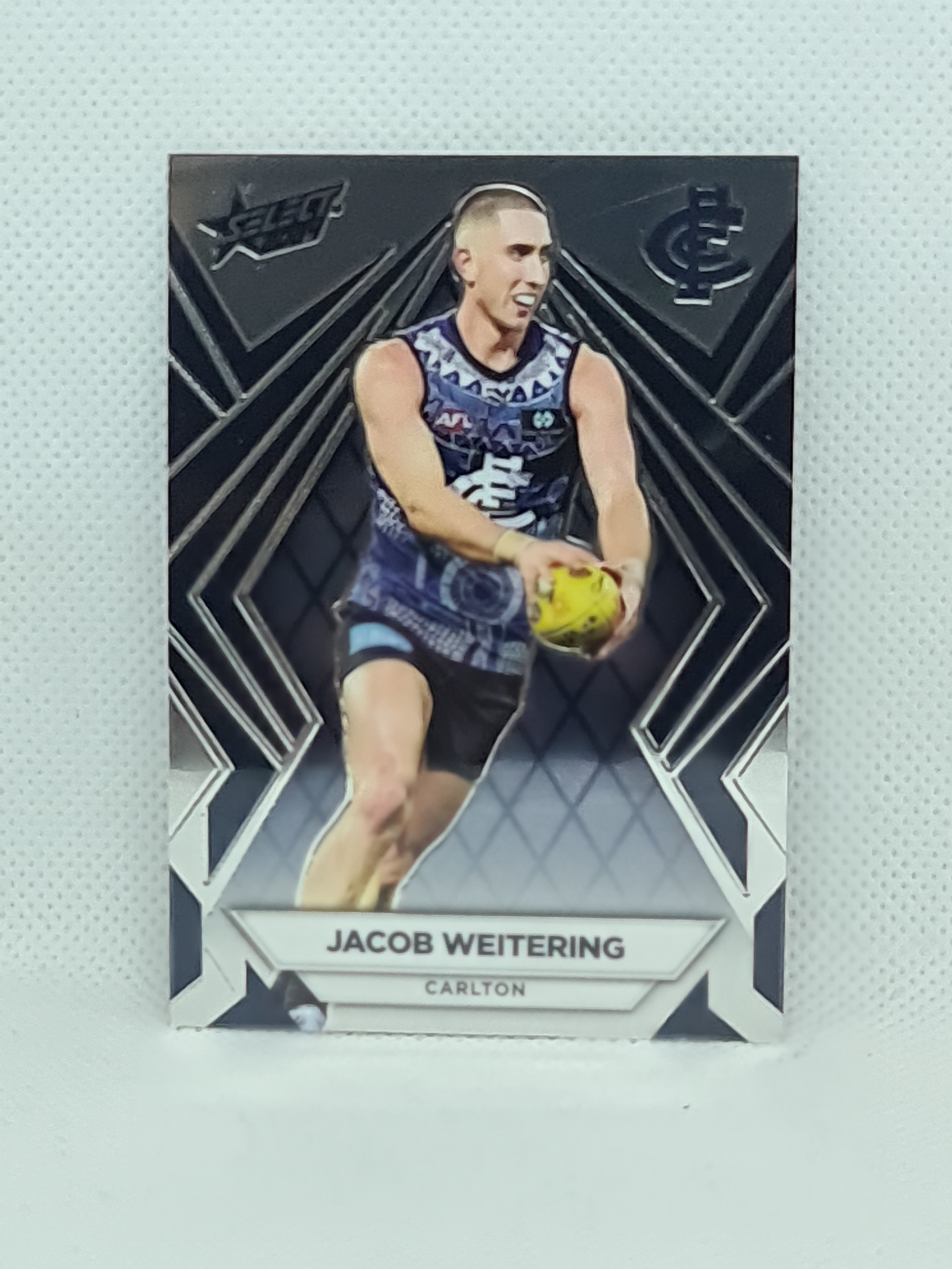 2024 Footy Stars - Luminous Base - L30 - J. Weitering