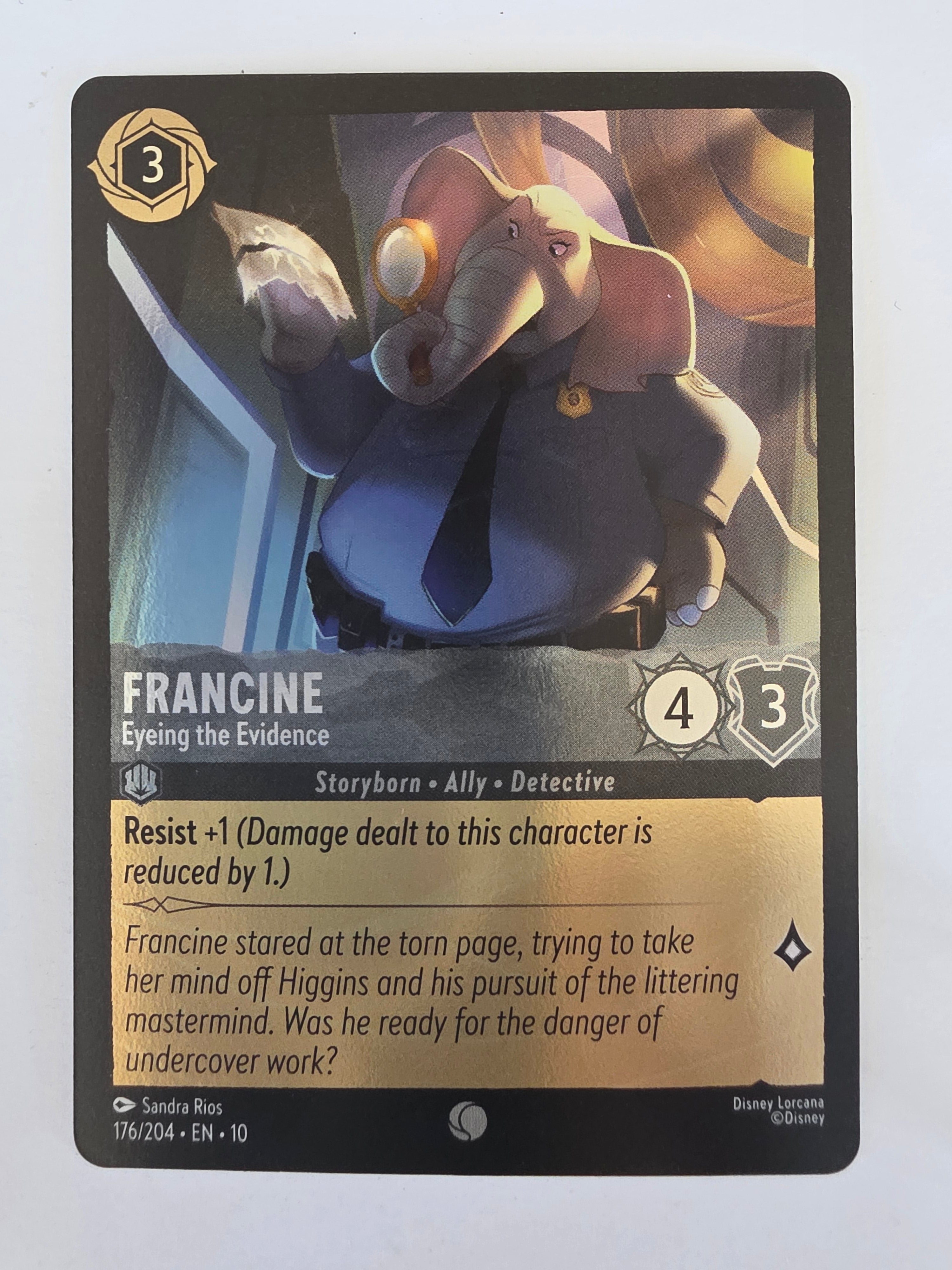 Lorcana Whispers in the Well #176/204 COLDFOIL Francine - Eyeing the Evidence | Common