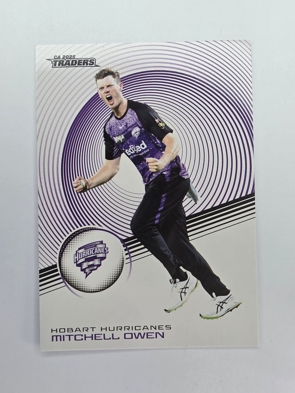 2025/26 Cricket Traders | Base | #084 | Mitchell Owen | Hurricanes