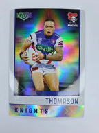 NRL 2025 Elite | Silver Parallel | #S081 | Leo Thompson | Knights