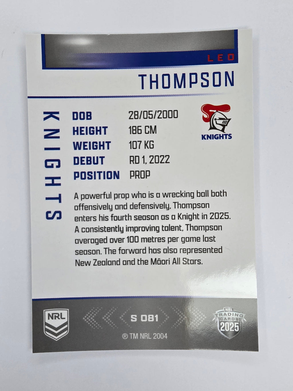 NRL 2025 Elite | Silver Parallel | #S081 | Leo Thompson | Knights