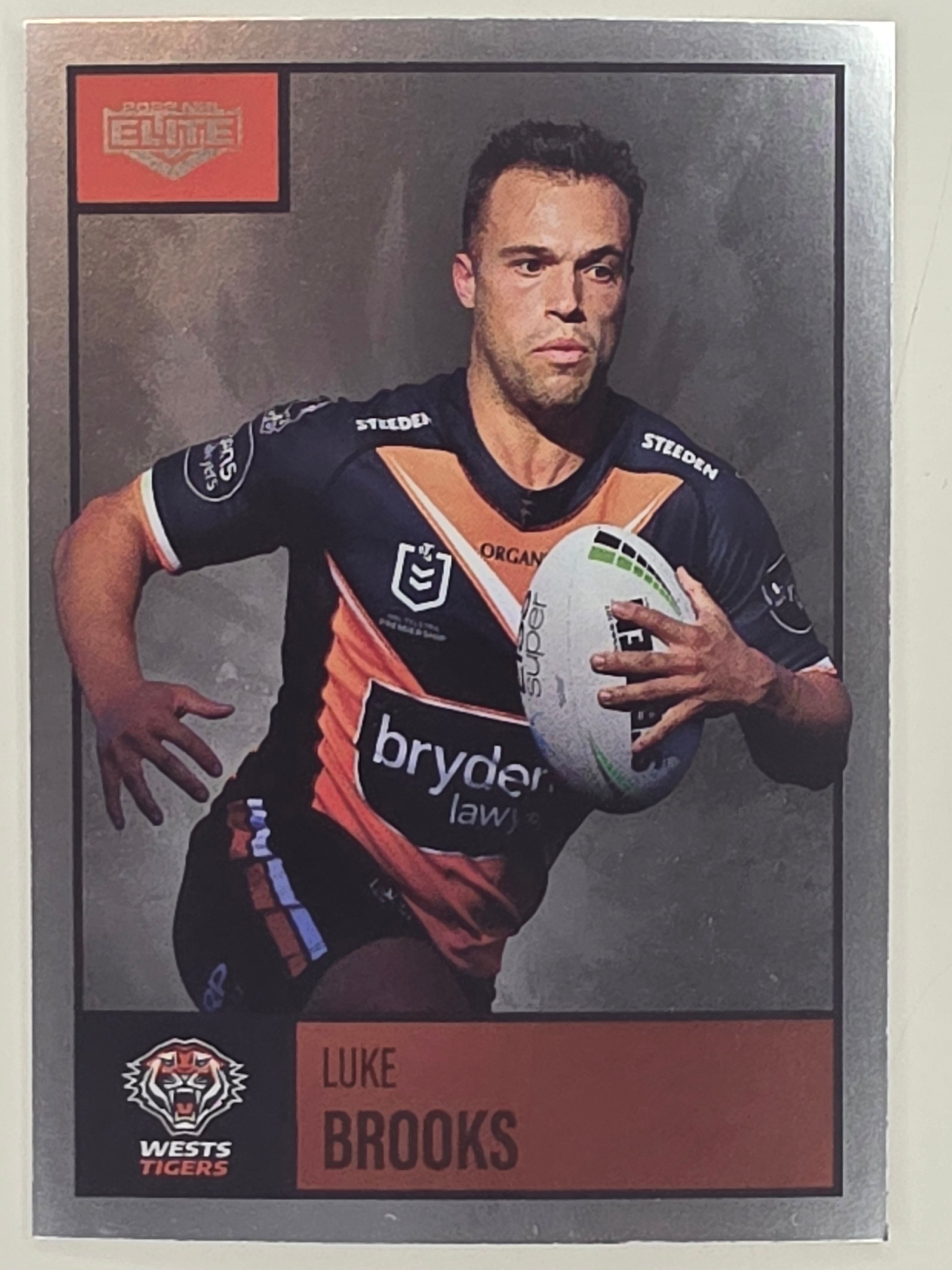 NRL 2022 Elite Silver Parallel #137 Luke Brooks Wests Tigers