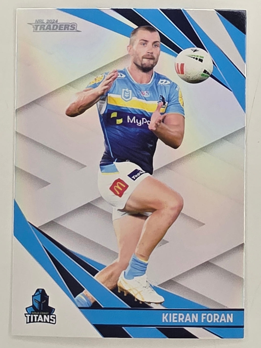 NRL 2024 Traders Pearl Parallel #051 Kieran Foran Gold Coast Titans