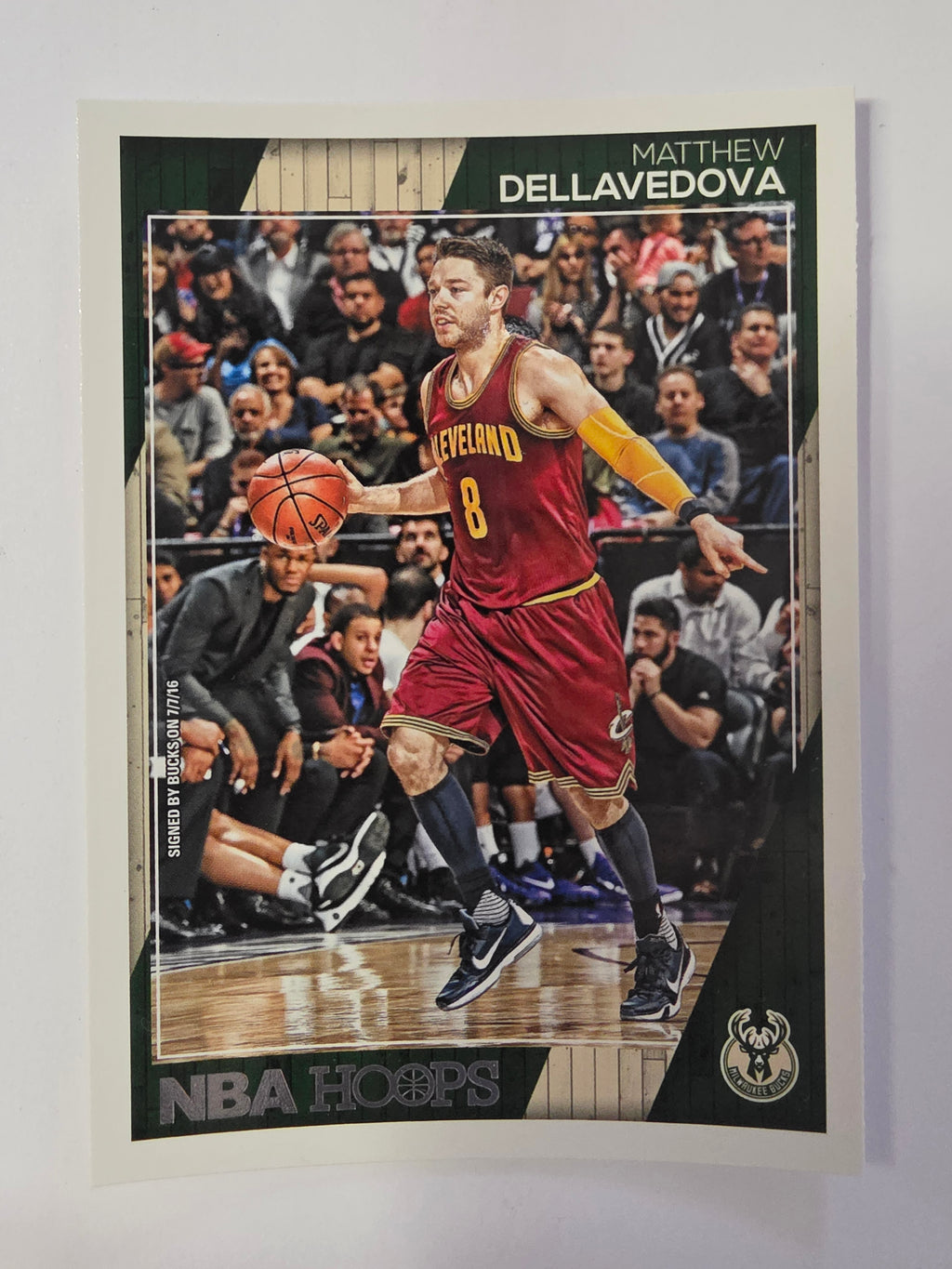 2016-17 Panini Hoops | Base Card | #21 | Matthew Dellavedova | Milwaukee Bucks