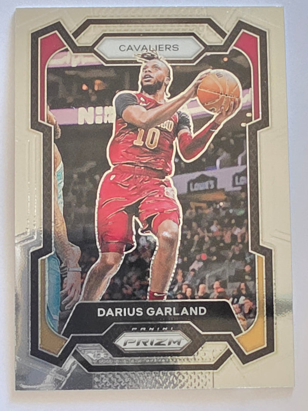 2023-24 Panini Prizm | White Sparkle Prizm Parallel | #81 | Darius Garland | Cleveland Cavaliers
