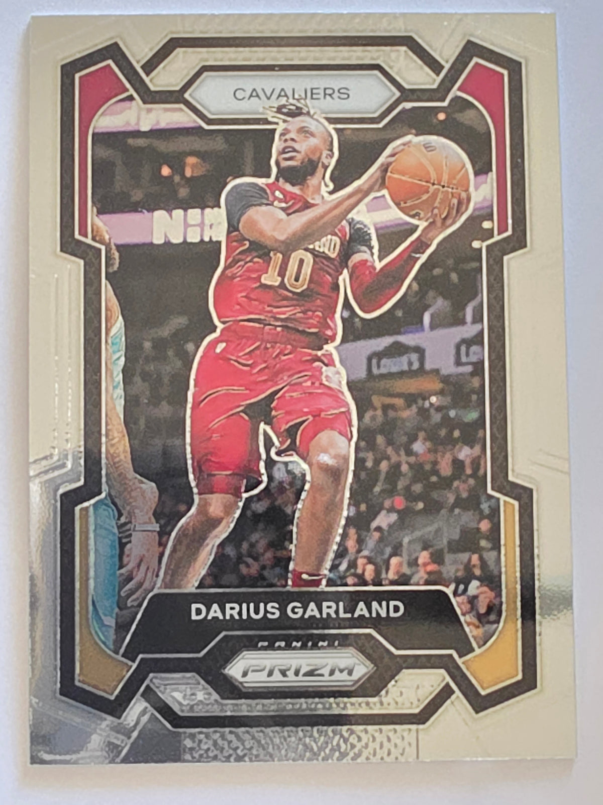 2023-24 Panini Prizm | White Sparkle Prizm Parallel | #81 | Darius Garland | Cleveland Cavaliers