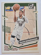 2023-24 Panini Donruss | Green Parallel | #188 | Giannis Antetokounmpo | Milwaukee Bucks