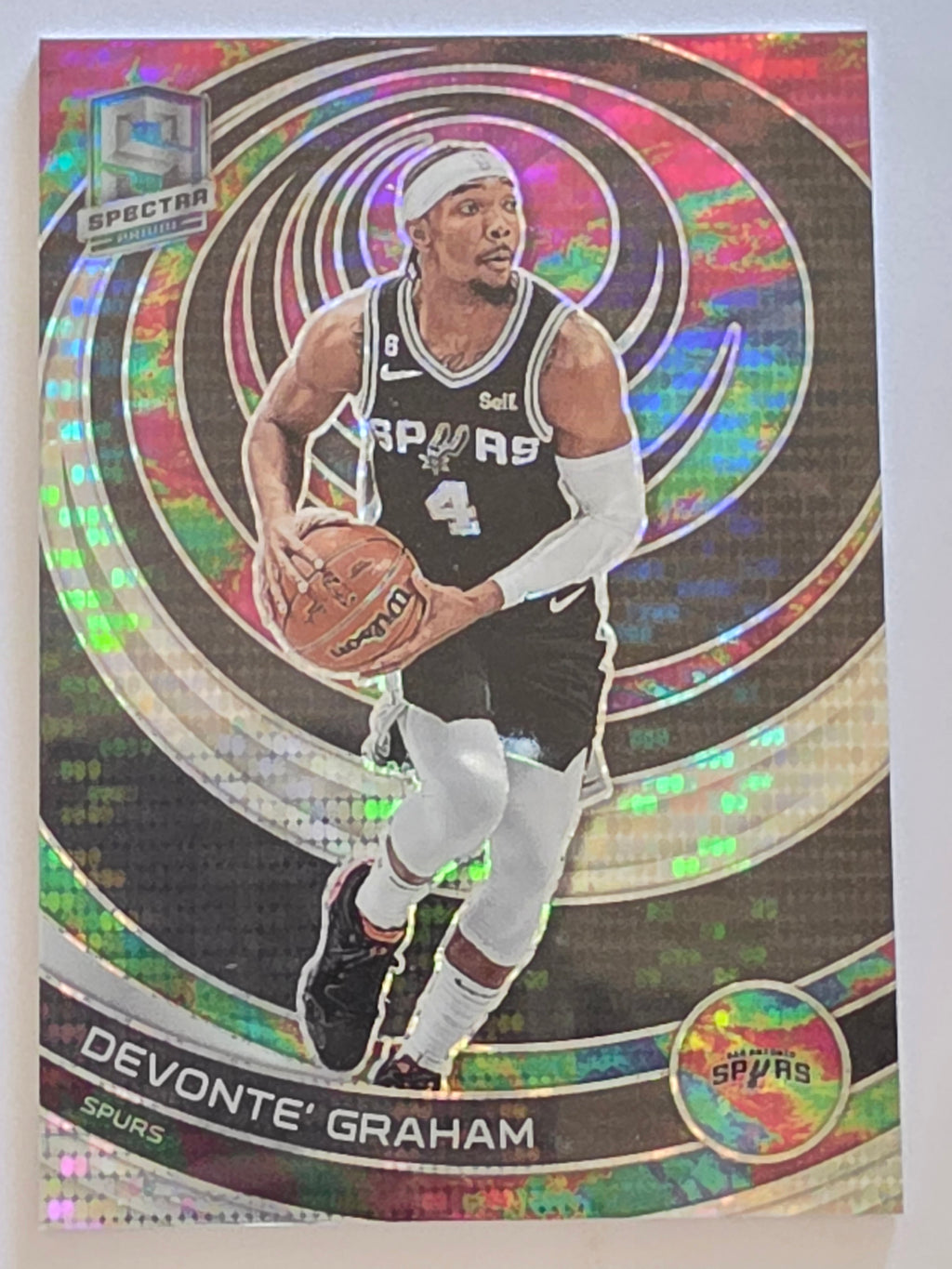 2022-23 Panini Spectra | Prizm Parallel /149 | #125 | Devonte' Graham | San Antonio Spurs