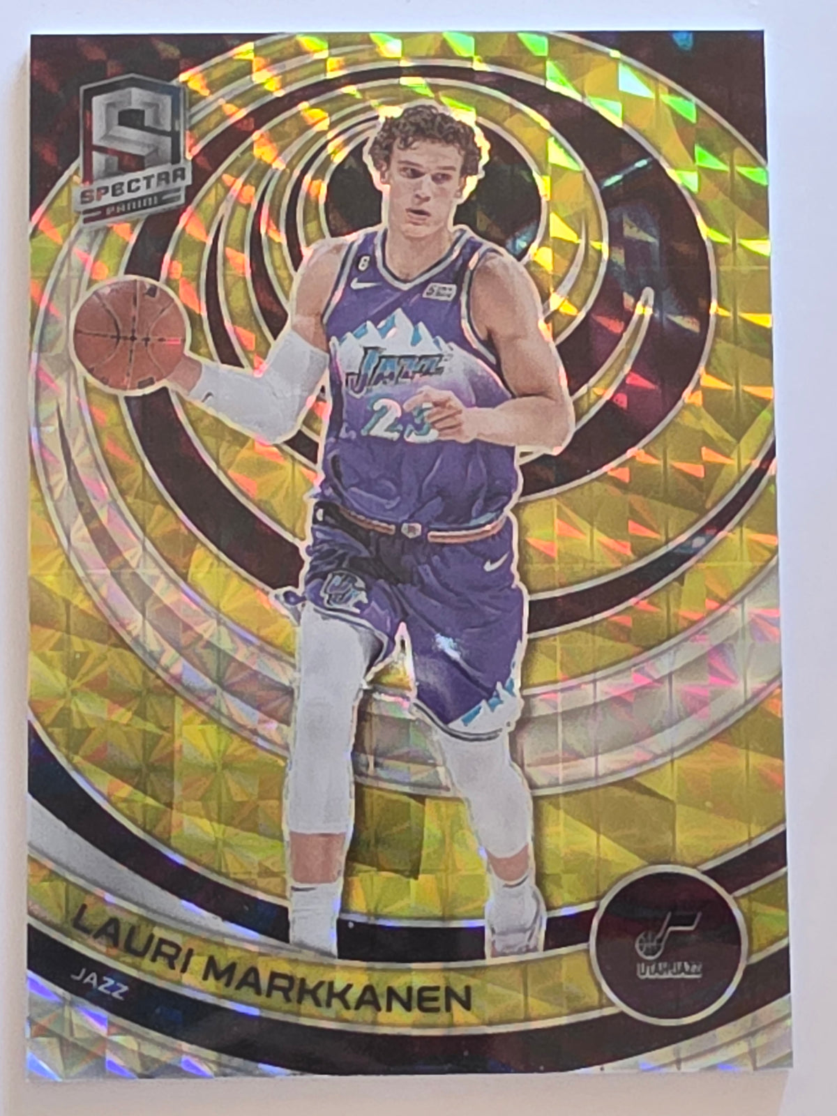 2022-23 Panini Spectra | Prizm Parallel 15/99 | #70 | Lauri Markkanen | Utah Jazz