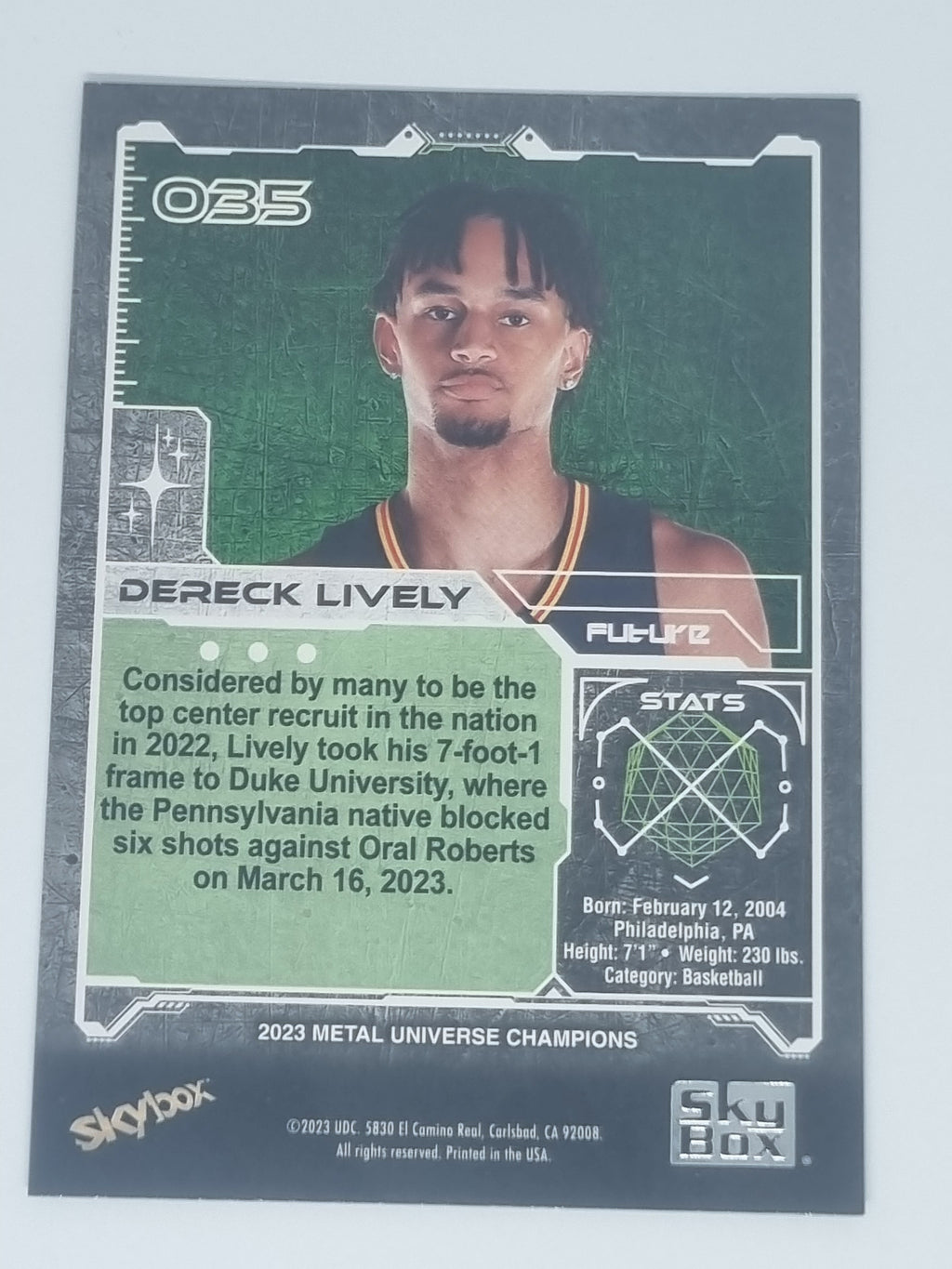 2023 Skybox Metal Universe Champions - #035 - Dereck Lively