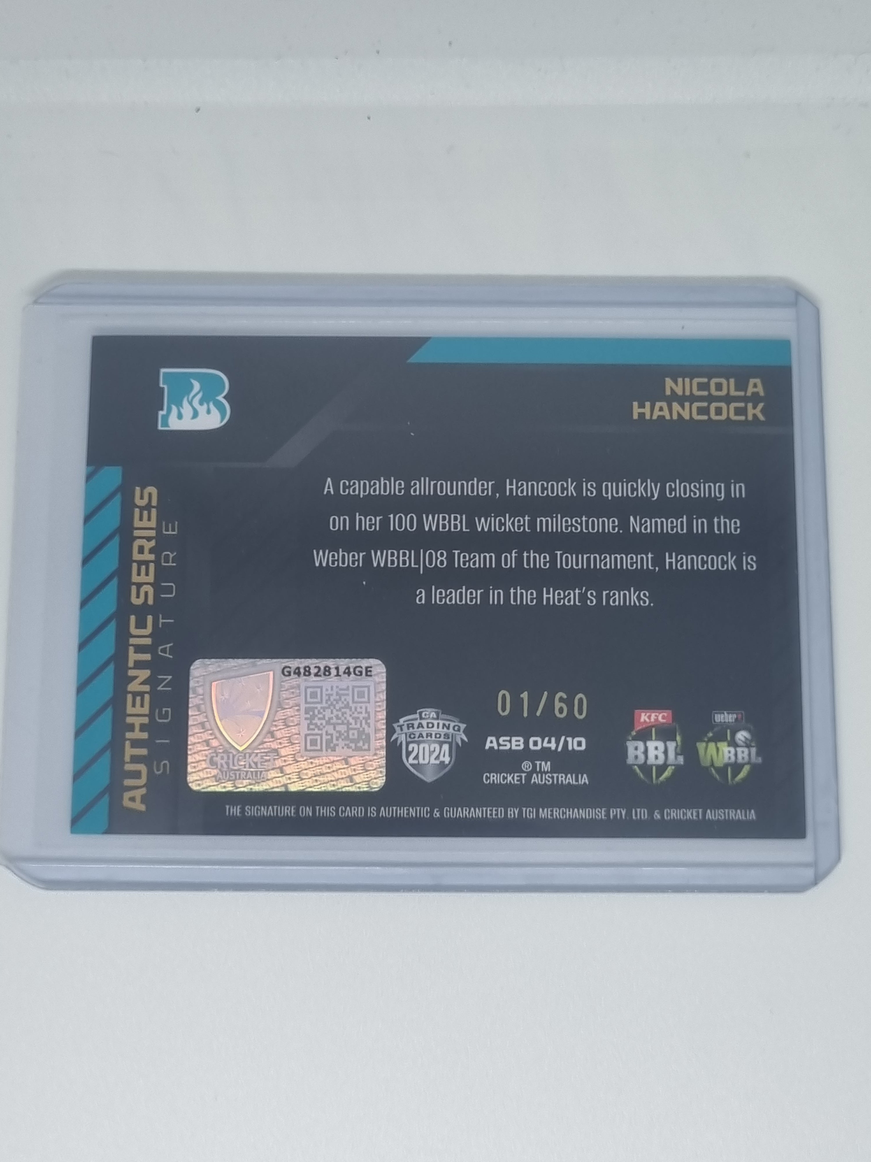 24-25 LUXE Cricket Authentics Signature Black #ASB04 Nicola Hancock #01/60 Heat