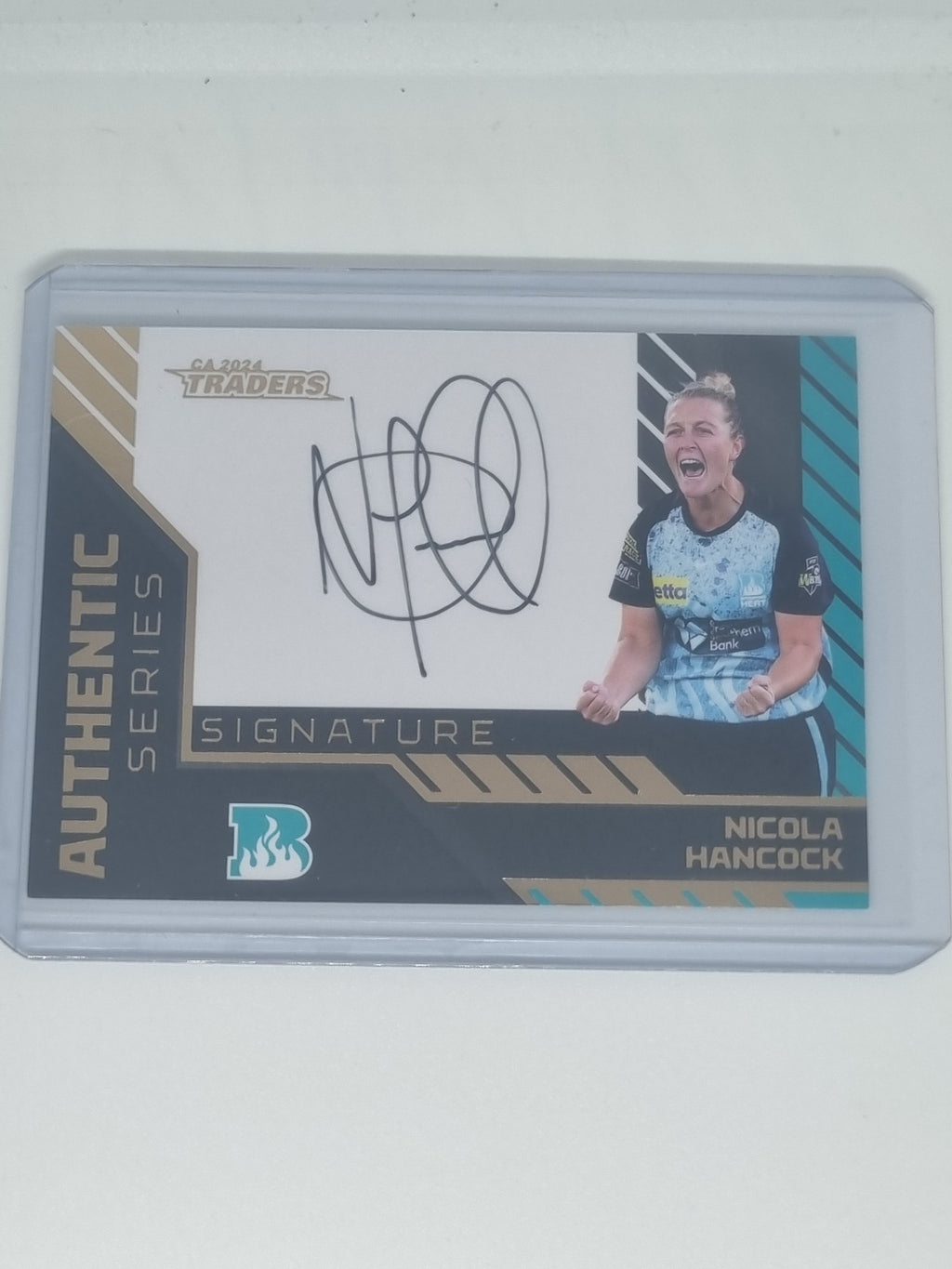 24-25 LUXE Cricket Authentics Signature Black #ASB04 Nicola Hancock #01/60 Heat